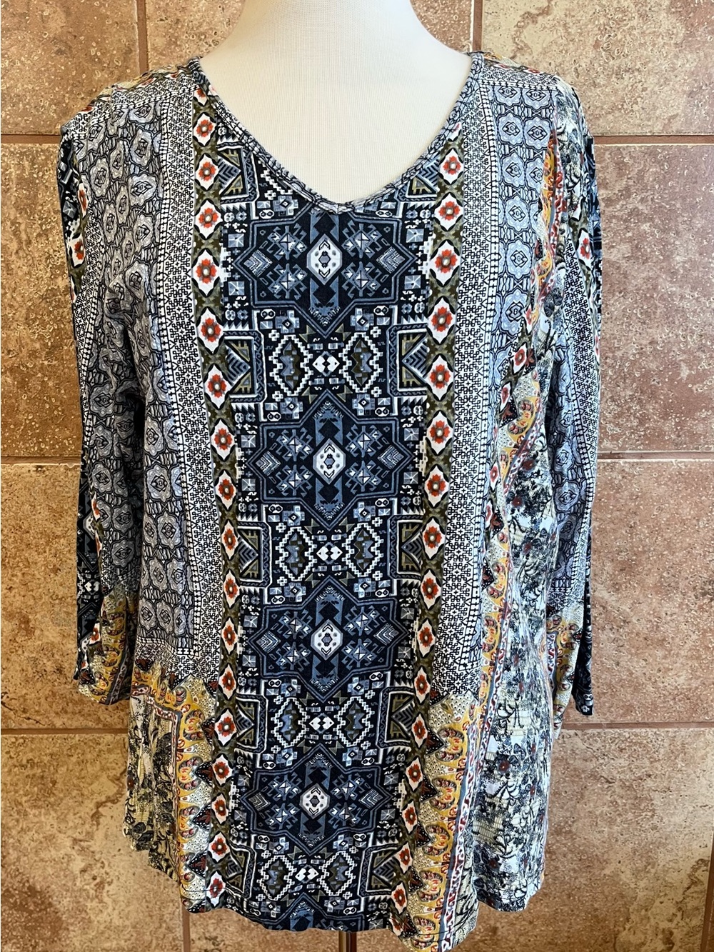 Parsley and Sage Women's Navy Patterned V-Neck Tunic Top Size XL